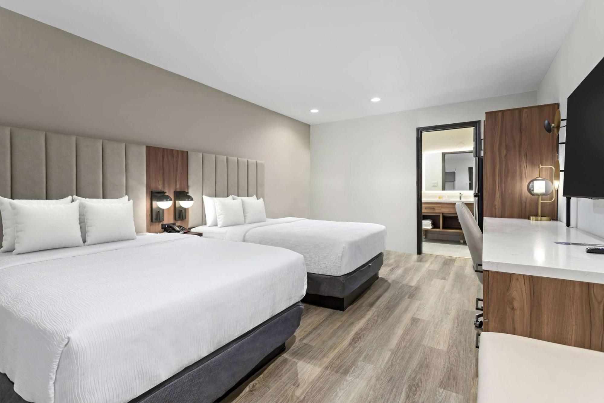 Hotel Baymont By Wyndham Beaumont Extérieur photo