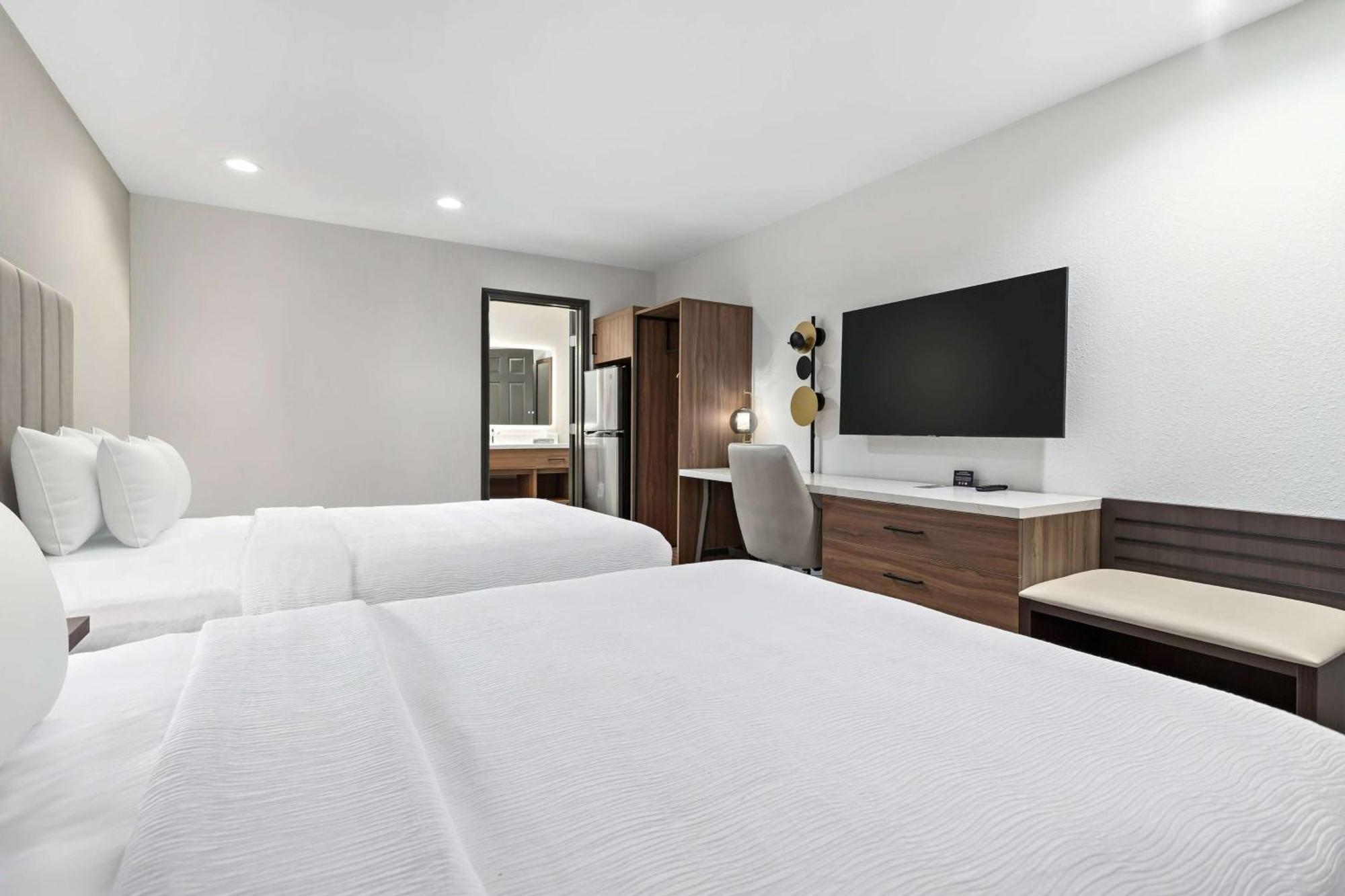 Hotel Baymont By Wyndham Beaumont Extérieur photo