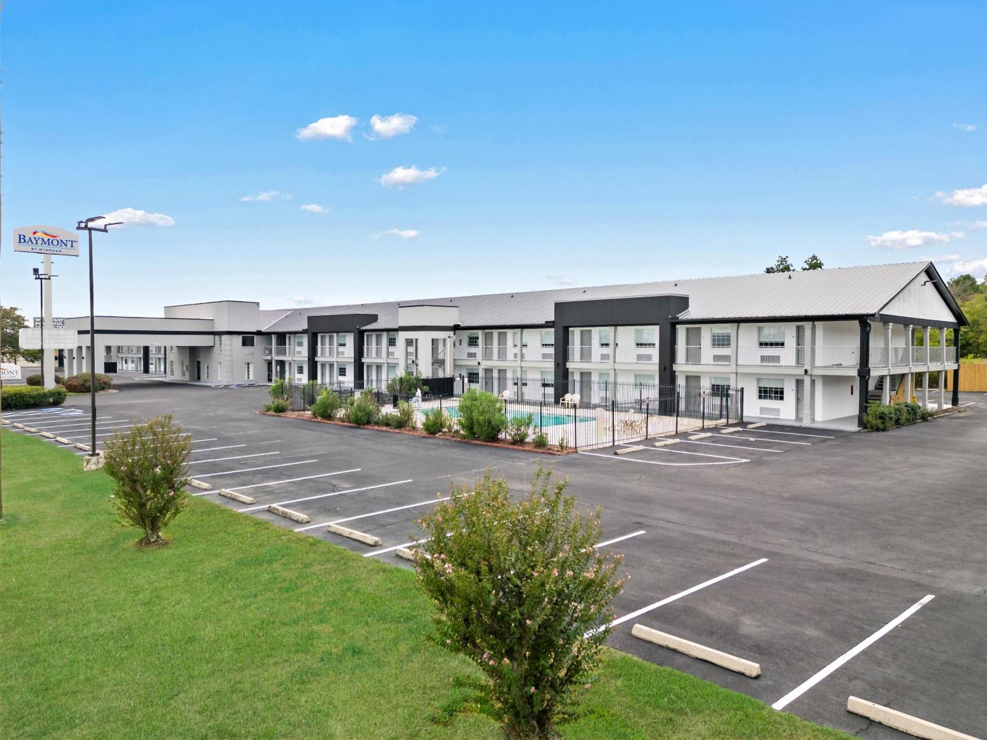 Hotel Baymont By Wyndham Beaumont Extérieur photo